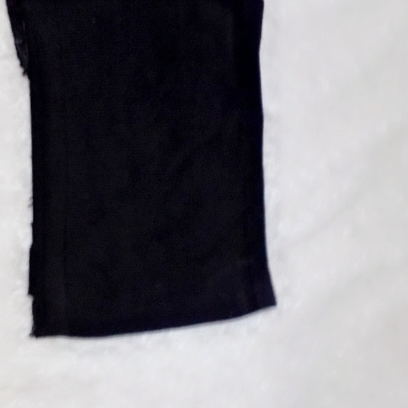 crop tops and boob tubes. - Picture 4 of 7